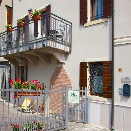 Hotel La Finestra Sul Castello Soave  Exterior foto