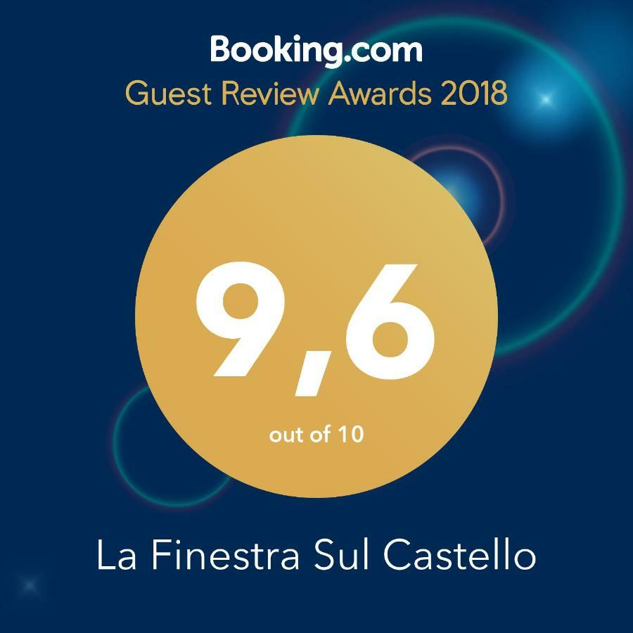 Hotel La Finestra Sul Castello Soave  Exterior foto